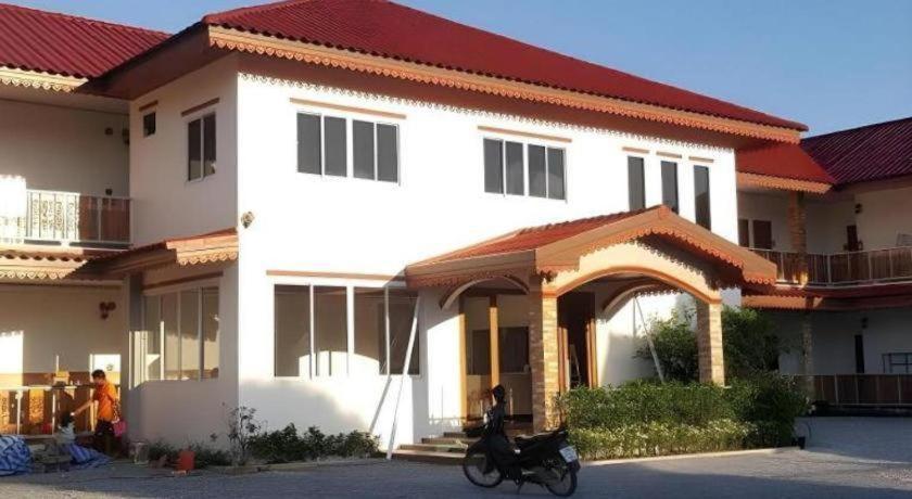 The Aam Resort Bang Sare Esterno foto
