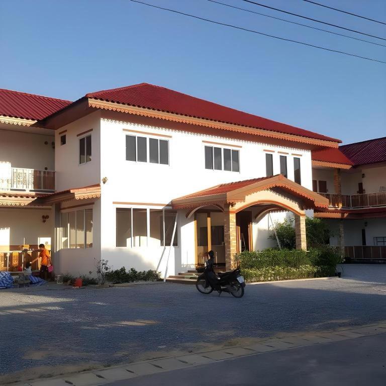 The Aam Resort Bang Sare Esterno foto